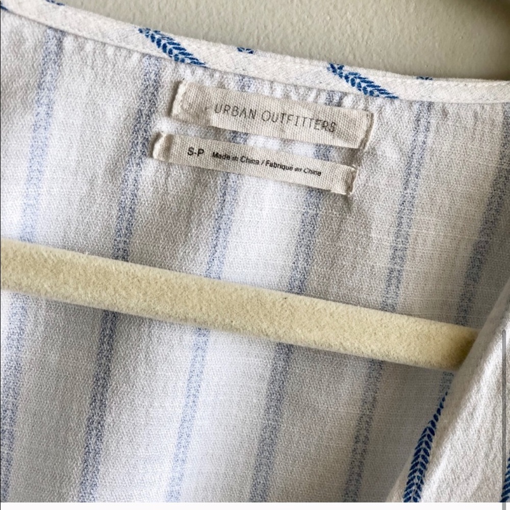 Urban Outfitters Tie Front Striped Crop Top NWT - Picture 5 of 5